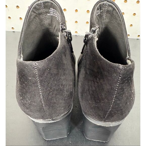 BC Footwear Womens Kettle Black Faux Suede Snake Print Ankle Zip Boots Size 6.5 - Picture 8 of 11